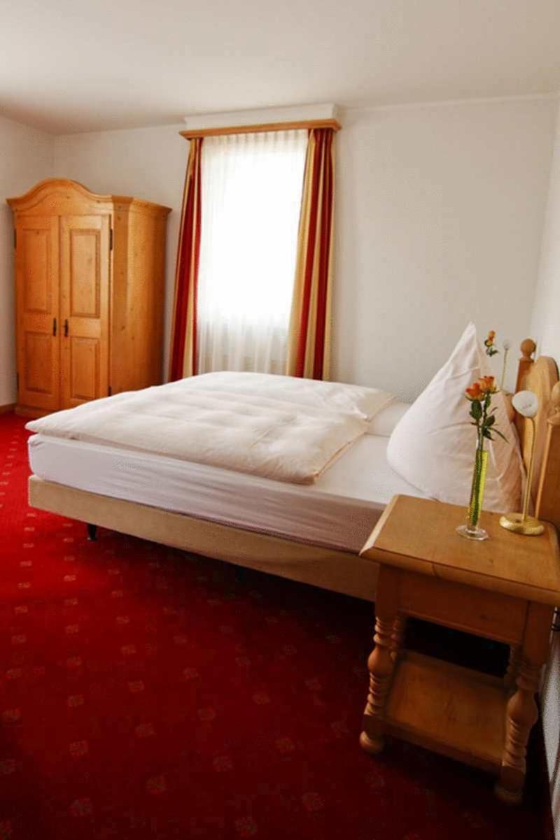 Hotel Zur Eisenbahn Renningen Εξωτερικό φωτογραφία