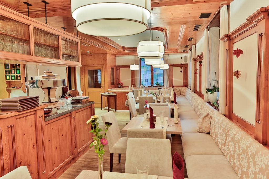 Hotel Zur Eisenbahn Renningen Εξωτερικό φωτογραφία