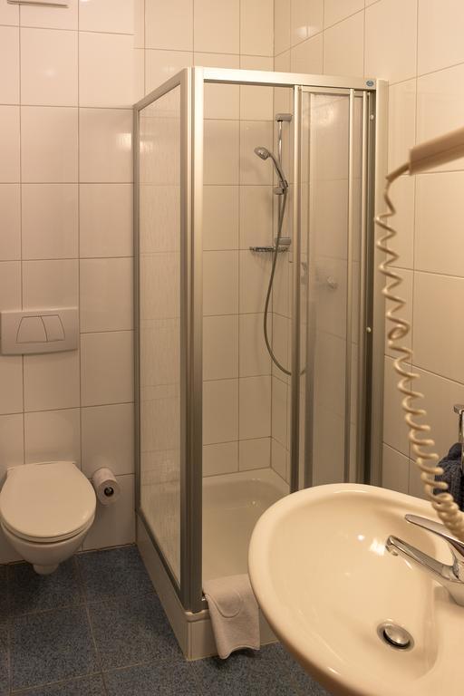 Hotel Zur Eisenbahn Renningen Εξωτερικό φωτογραφία