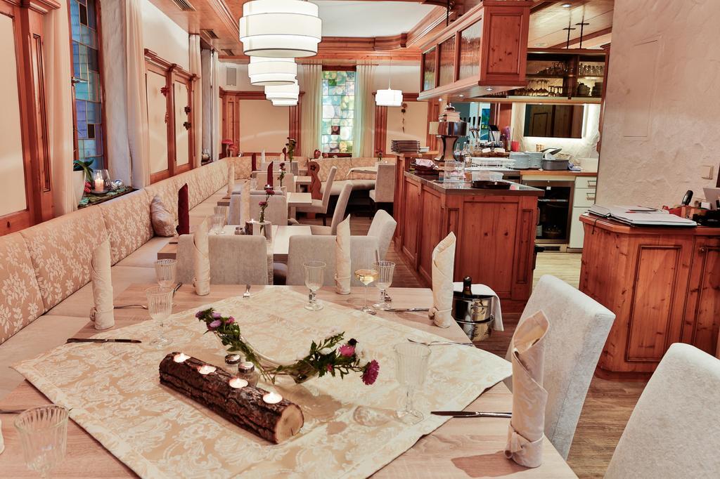 Hotel Zur Eisenbahn Renningen Εξωτερικό φωτογραφία