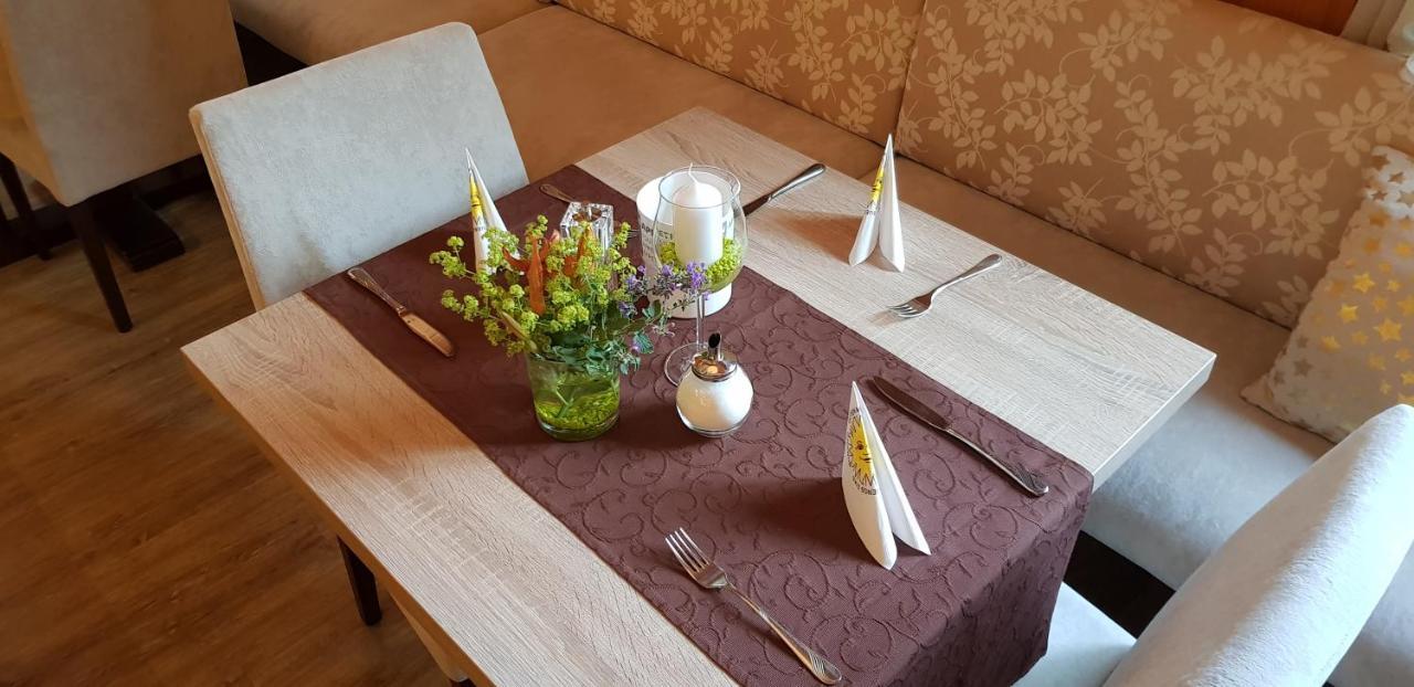 Hotel Zur Eisenbahn Renningen Εξωτερικό φωτογραφία
