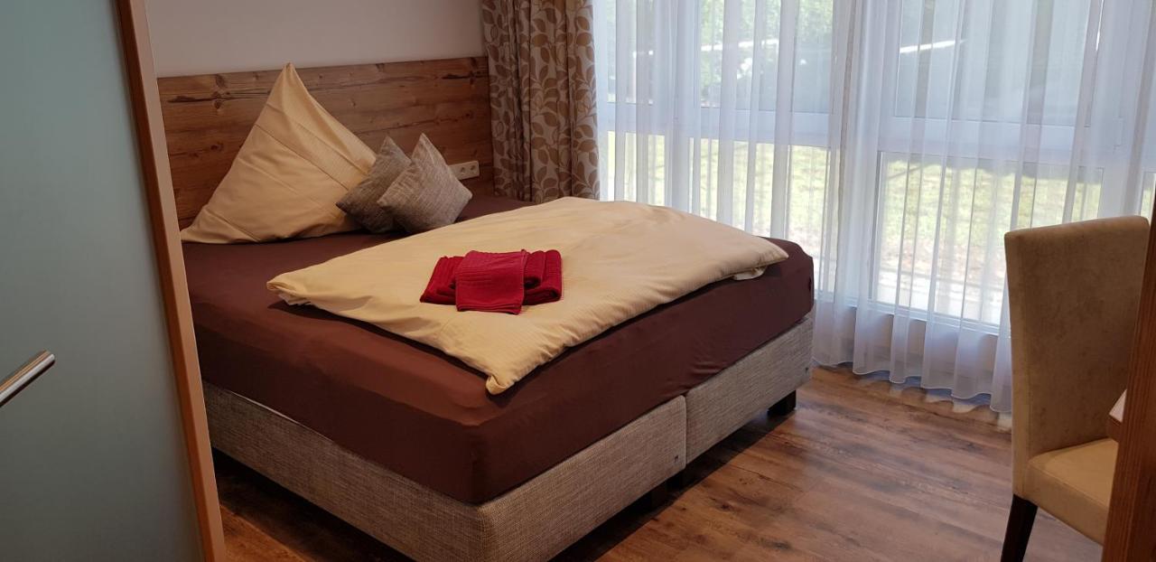 Hotel Zur Eisenbahn Renningen Εξωτερικό φωτογραφία